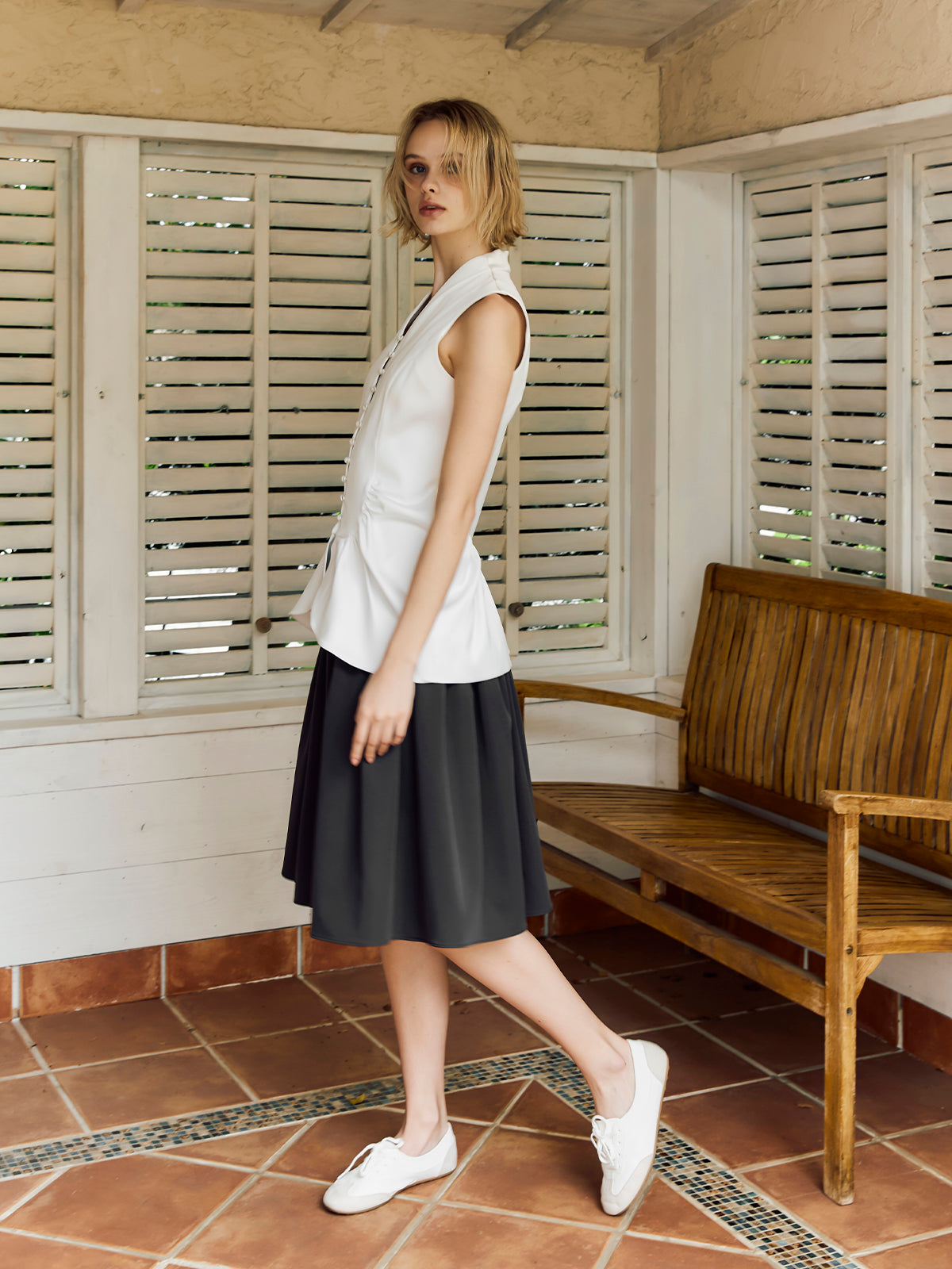 Lucy - peplum vest