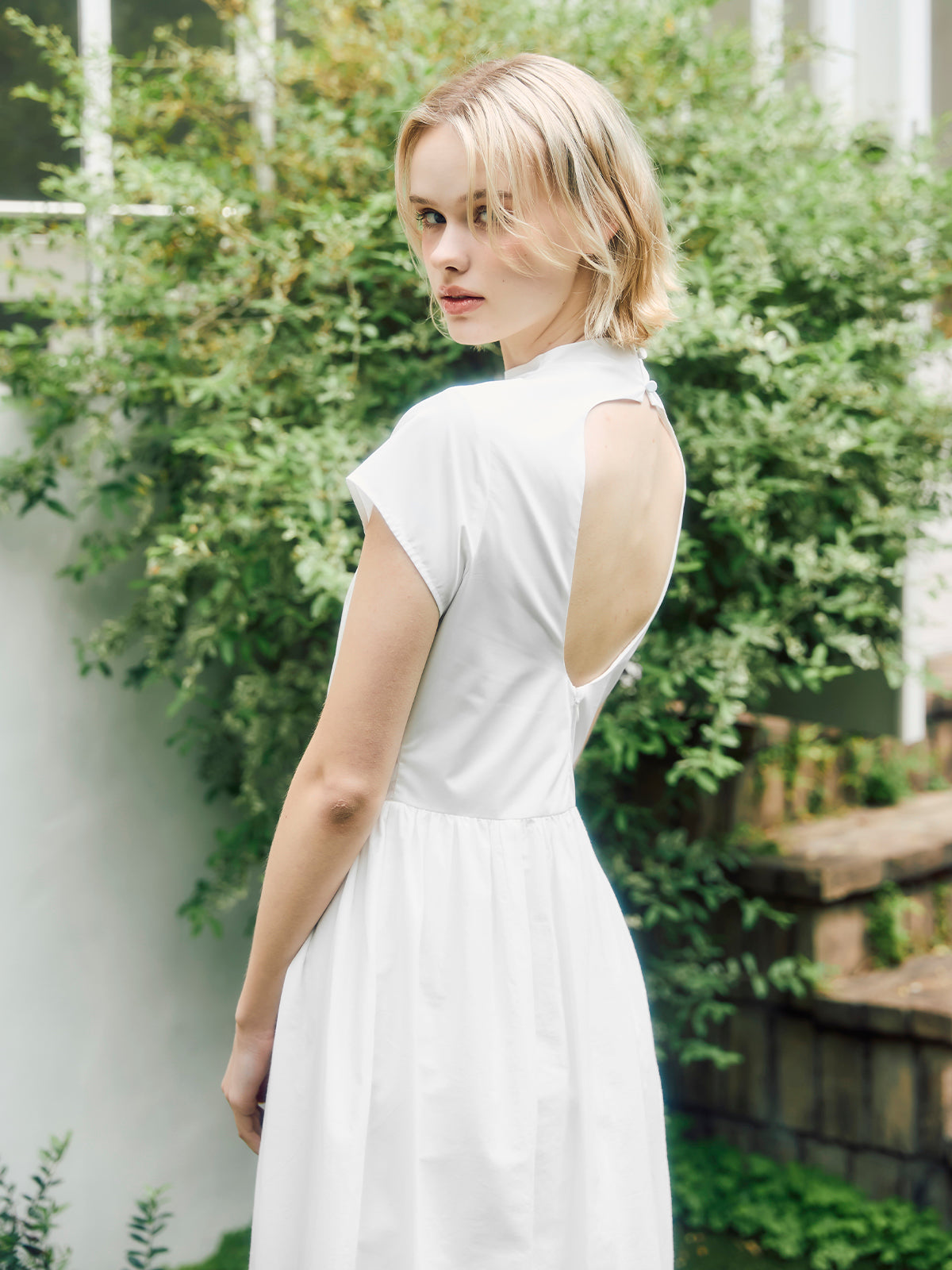 Surrey - Back open dress