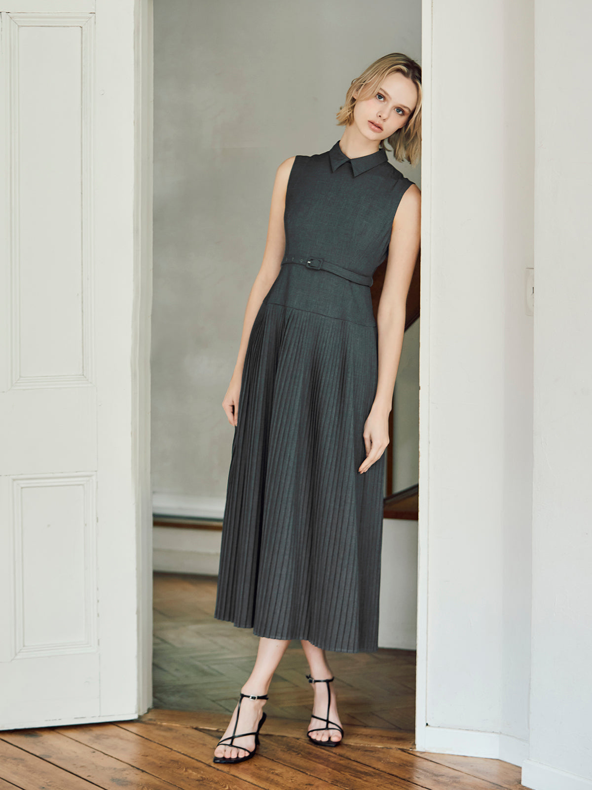 Beebe - Prim pleats dress