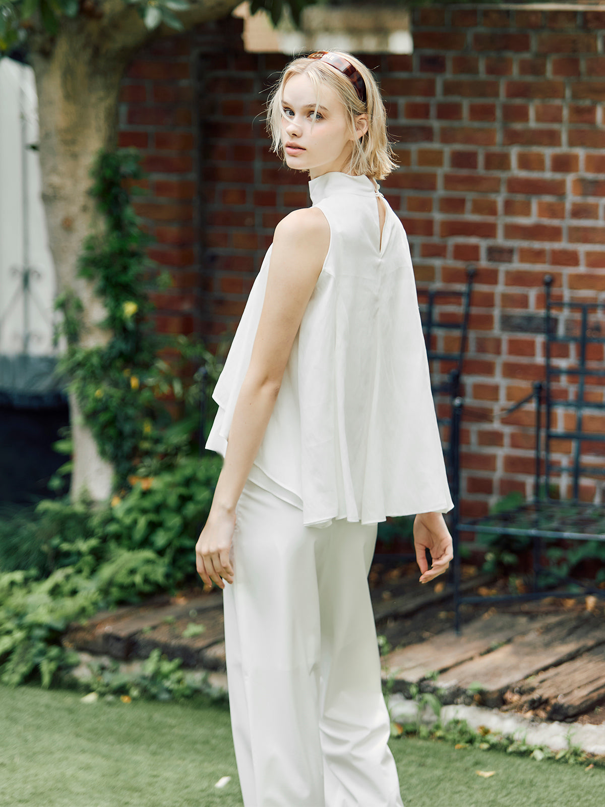 Fiesole - flow sleeveless top