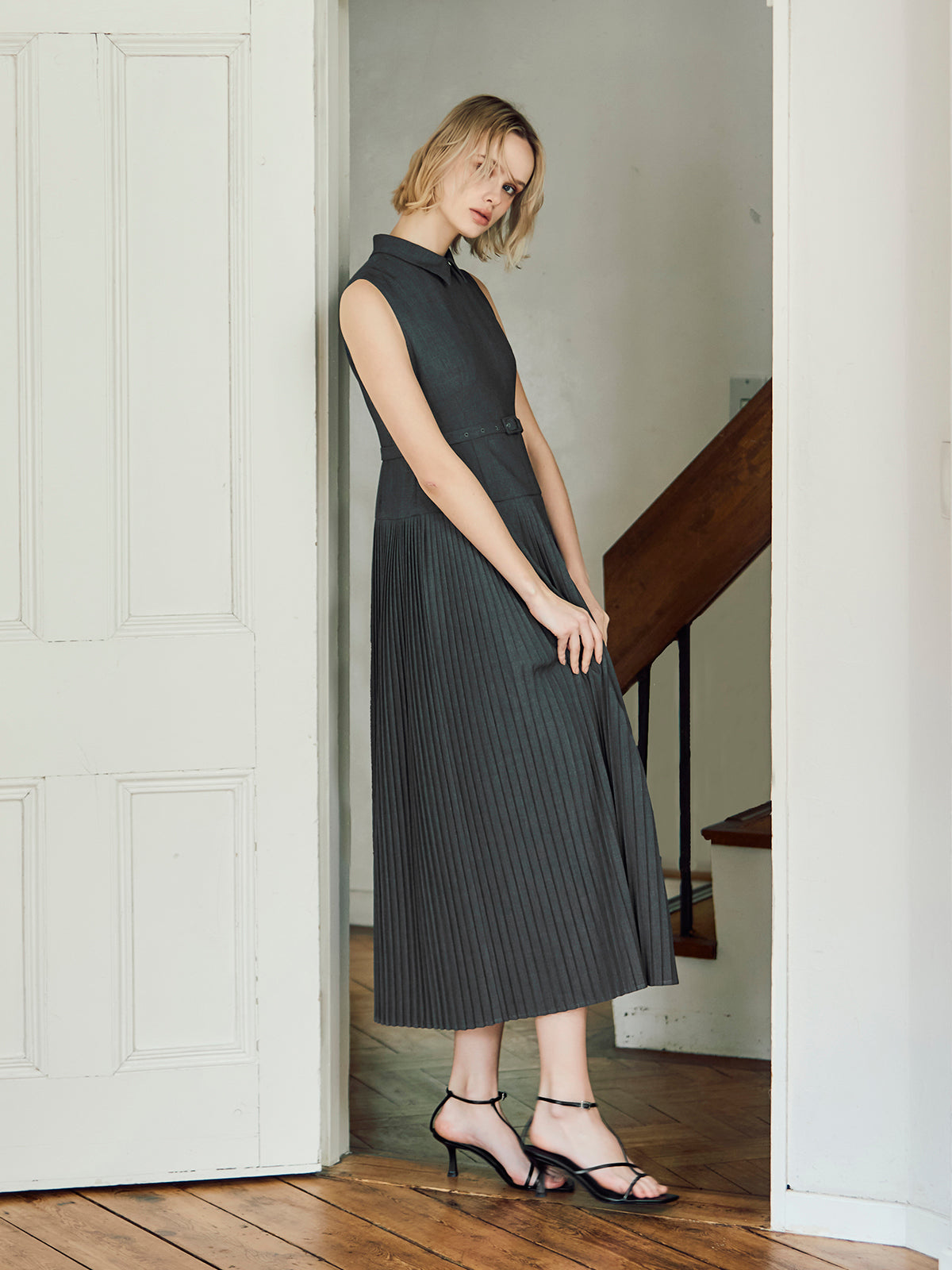 Beebe - Prim pleats dress