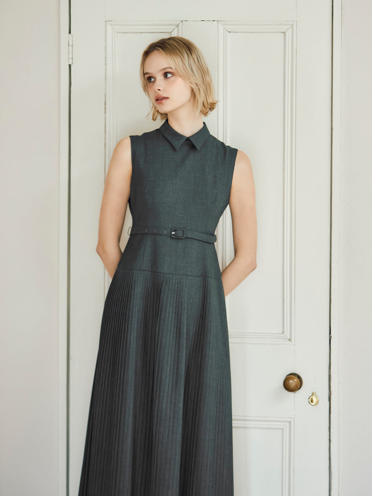 Beebe - Prim pleats dress